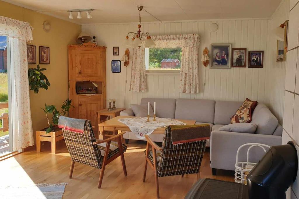Traditional Farm House Located Close To Fjord Lyngseidet Exterior photo